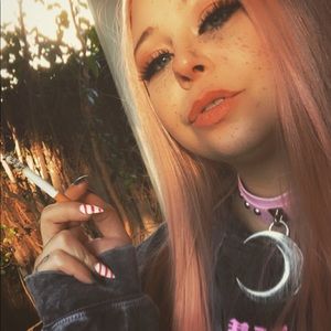 Meet your Posher, Corrina